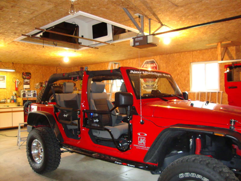 Finally got my hard top hoist done.  - The top destination  for Jeep JK and JL Wrangler news, rumors, and discussion
