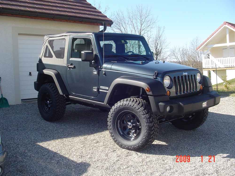 2 door with 33's  - The top destination for Jeep JK and JL  Wrangler news, rumors, and discussion
