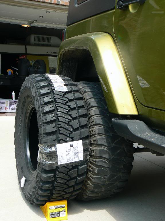 35s - MTR w/Kevlar vs KM2  - The top destination for Jeep JK  and JL Wrangler news, rumors, and discussion