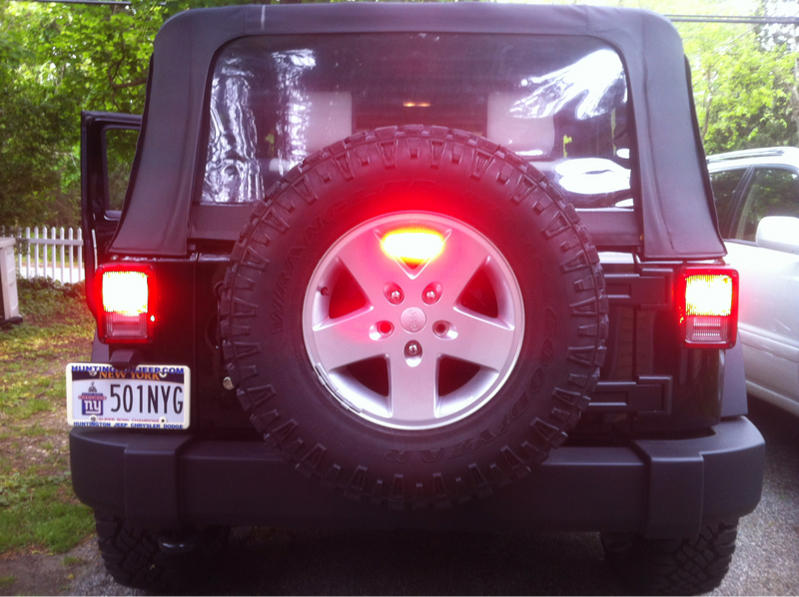 Jeep Wrangler JK: How to Replace Third Brake Light | Jk-forum