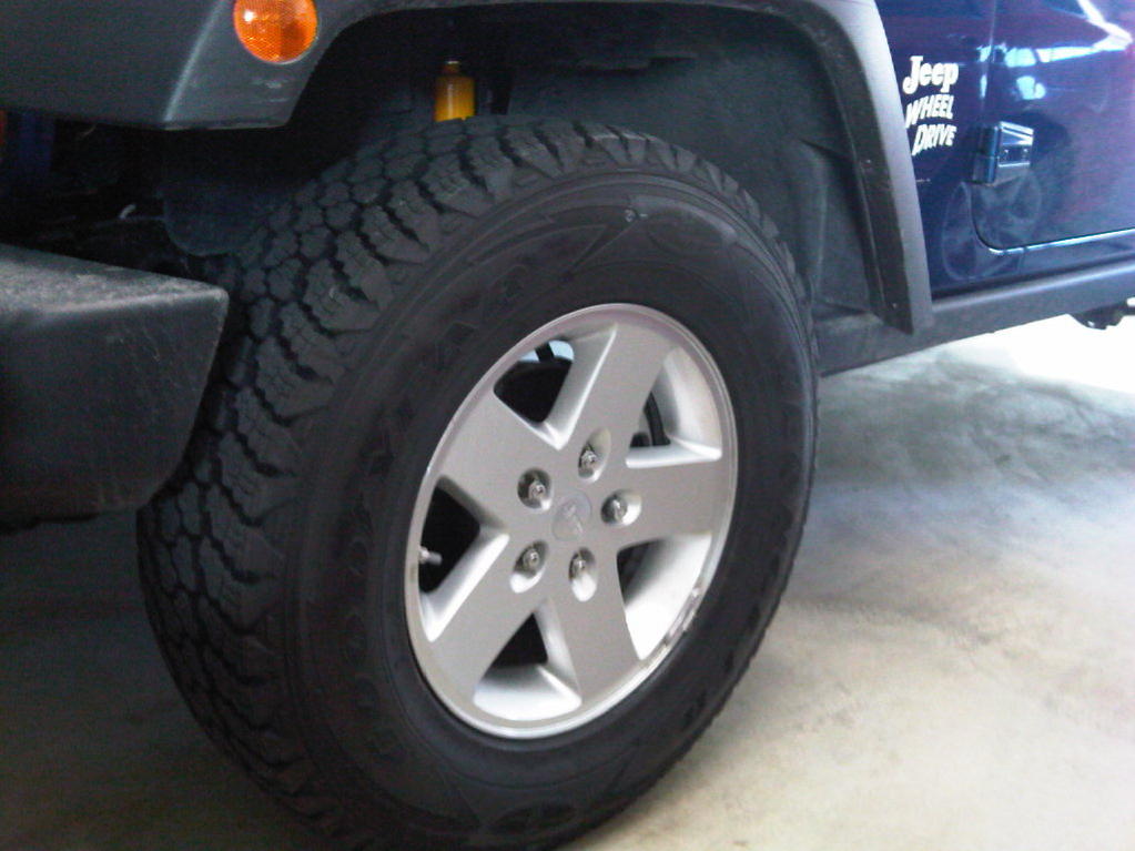 Goodyear Wrangler Silent Armor Tires Installed *pics*  - The  top destination for Jeep JK and JL Wrangler news, rumors, and discussion