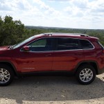 JK-Forum Reviews the 2014 Cherokee Latitude 4X4