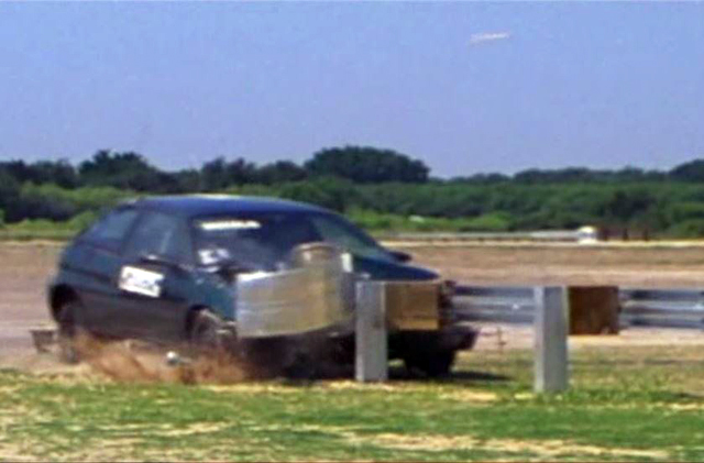 Guardrail_safety_in_question_2_1400886952882_5166259_ver1.0_640_480