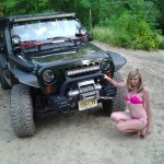 Happy Holidays: Pictures of Girls and Jeeps