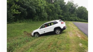 Jeep Cherokee Hacked on Highway, Brought to a Crawl