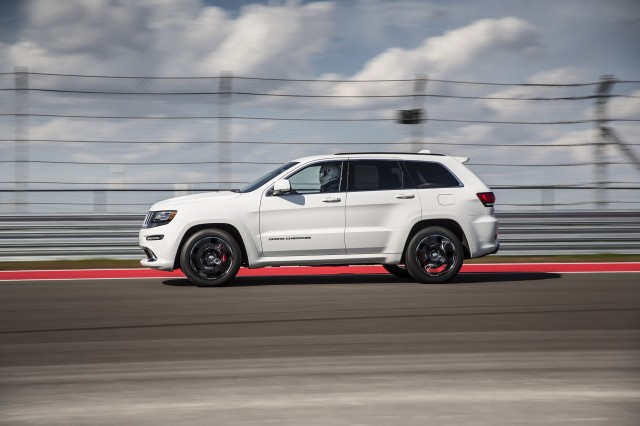 2015-jeep-grand-cherokee-srt8_100478564_m