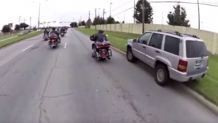 This Jeep Cherokee Driver Is an Idiot