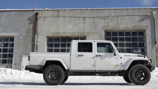 Jeep Pickup Not Going on Sale Until Late 2019