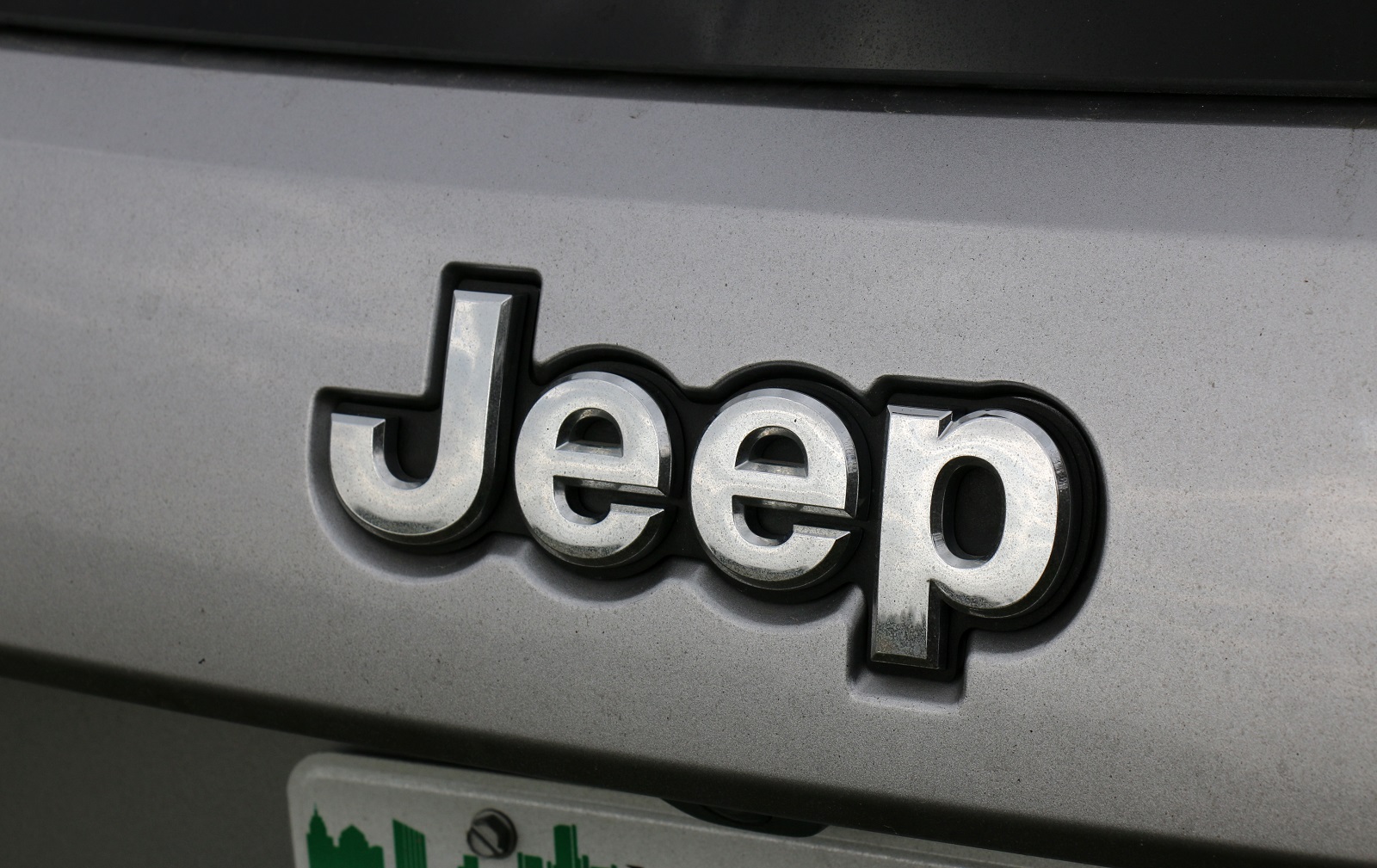 2015 Jeep Grand Cherokee Overland 16