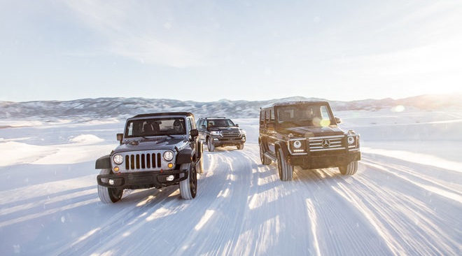2016-Jeep-Wrangler-Unlimited-Rubicon-vs-Mercedes-Benz-G550-vs-Toyota-Land-Cruiser-front-end