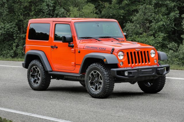 Jeep Wrangler Gets New Lights and Cold Weather Gear for 2017