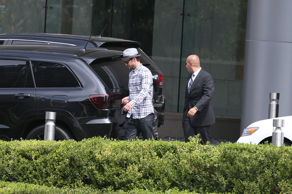Justin Timberlake Spotted in Blacked-Out Grand Cherokee SRT