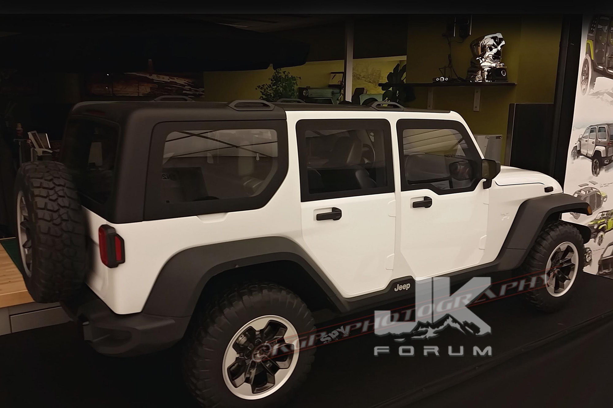 LEAKED! New JL Jeep Wrangler's Hot Interior Photos  - The top  destination for Jeep JK and JL Wrangler news, rumors, and discussion