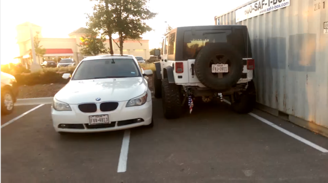 Jeep Driver Teaches a Multi-Space Parker a Lesson