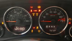 Those Warning Lights Say a Lot About Your Jeep