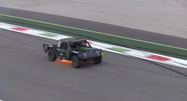 Flame-Spitting Jeep Trophy Truck Wows the Crowds