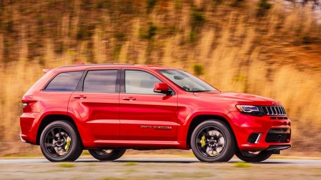 5 Pics of the Crazy Trackhawk Grand Cherokee