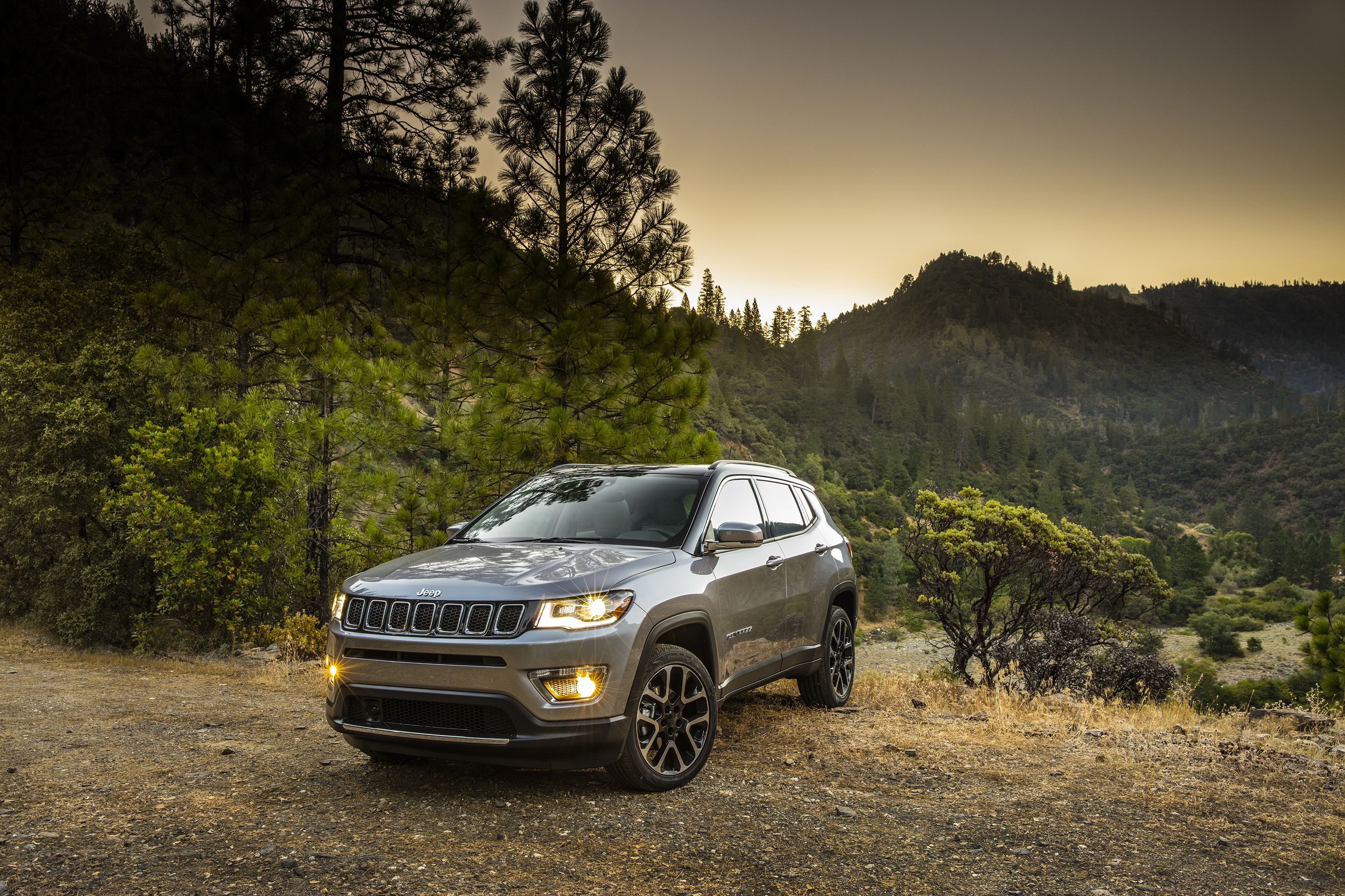 FCA Issues Recall for Some 2017 Compass Models