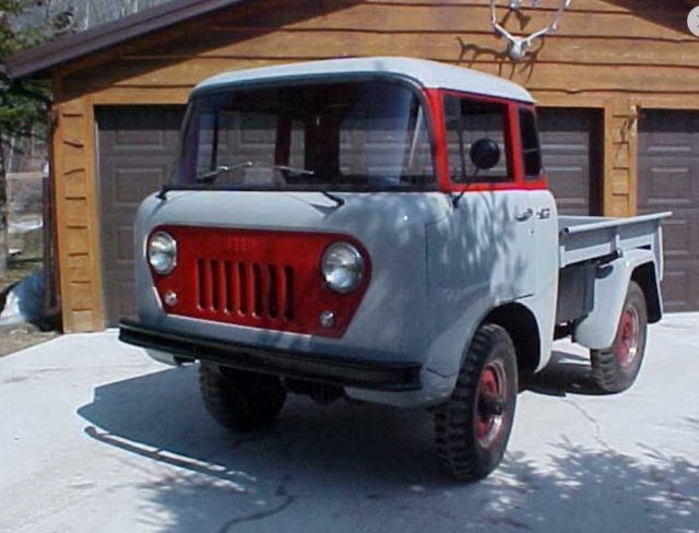 Jeep FC-150 Makes Us Love Classic Pickups Even More