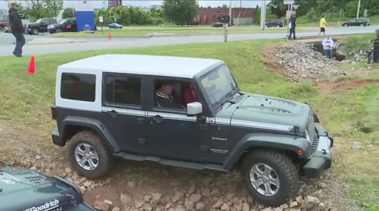 Jeep Event Raises Money to Help War Veterans