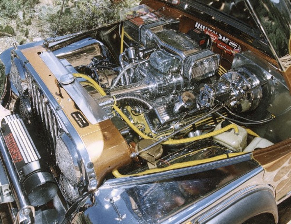 Custom 1982 Jeep Scrambler engine