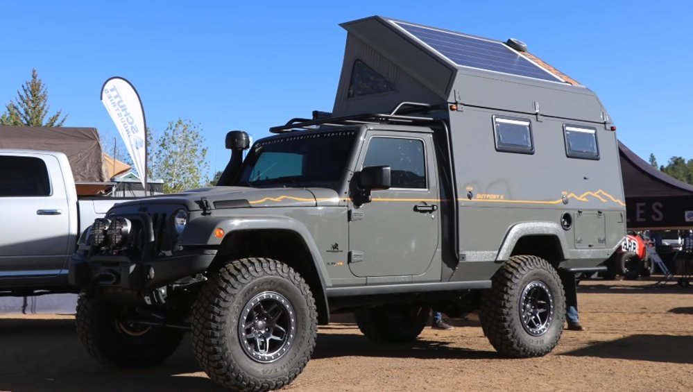 AEV Outpost II Jeep Wrangler Unlimited front