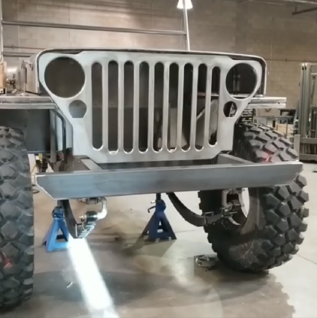 jk-forum.com Giant Jeep Willys Project Vehicle
