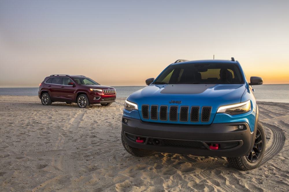 2019 Jeep Cherokee Overland and Cherokee Trailhawk