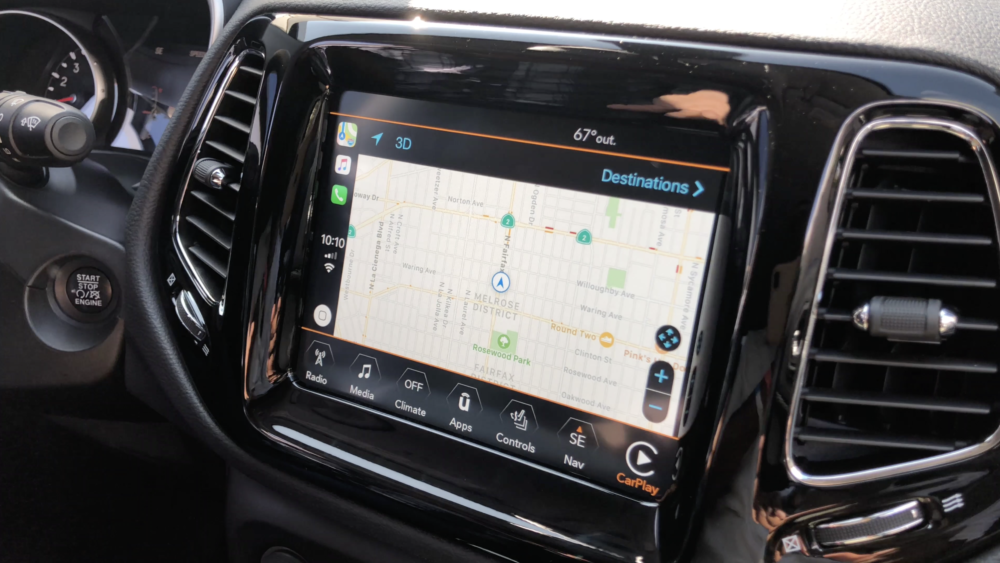 Jeep Apple CarPlay: Getting Hands-on with iPhone-connected Tech