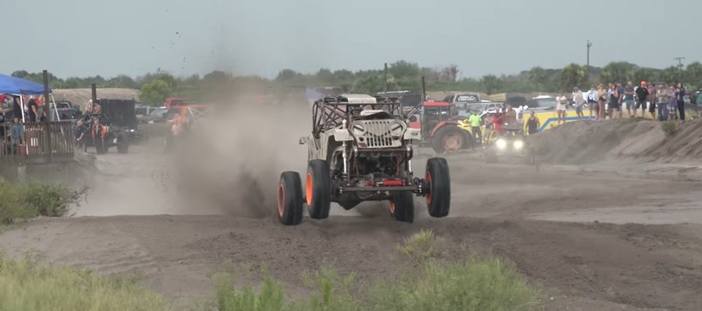 Jeep Mud Racer Upright