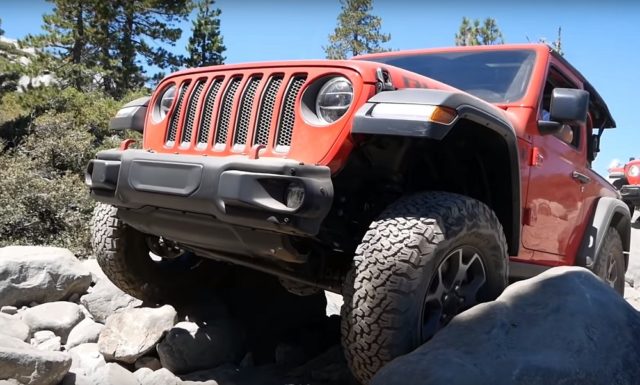 Jeep Wrangler Rubicon Rock Crawl