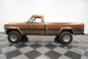 Jeep J10