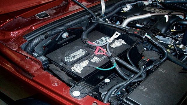 Jeep Wrangler JK: How to Jump Start Your Battery