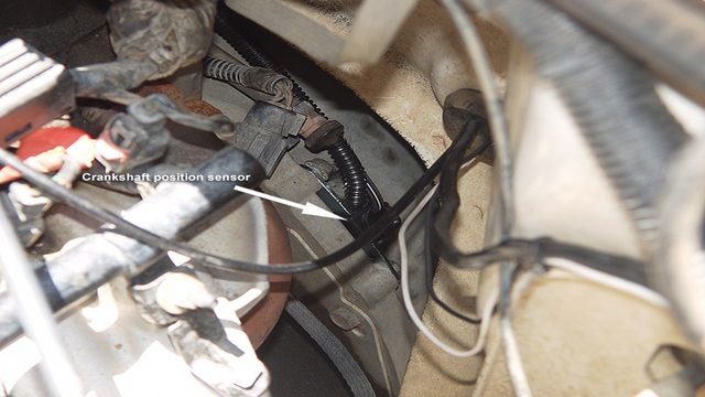Jeep Wrangler JK: How to Replace Camshaft Position Sensor