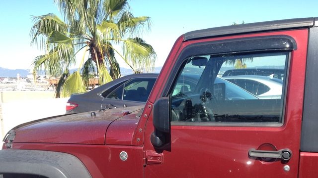 Jeep Wrangler JK: Why is My Power Window Not Working?