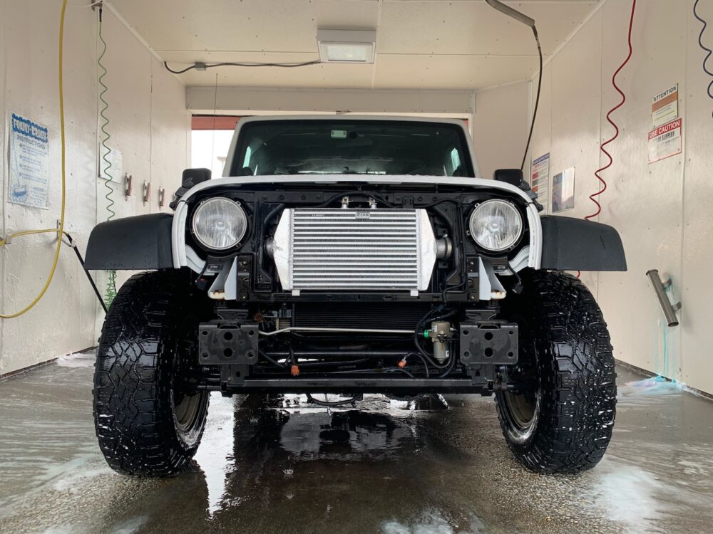 Supercharged Jeep JK Wrangler Aims for 400 Horsepower