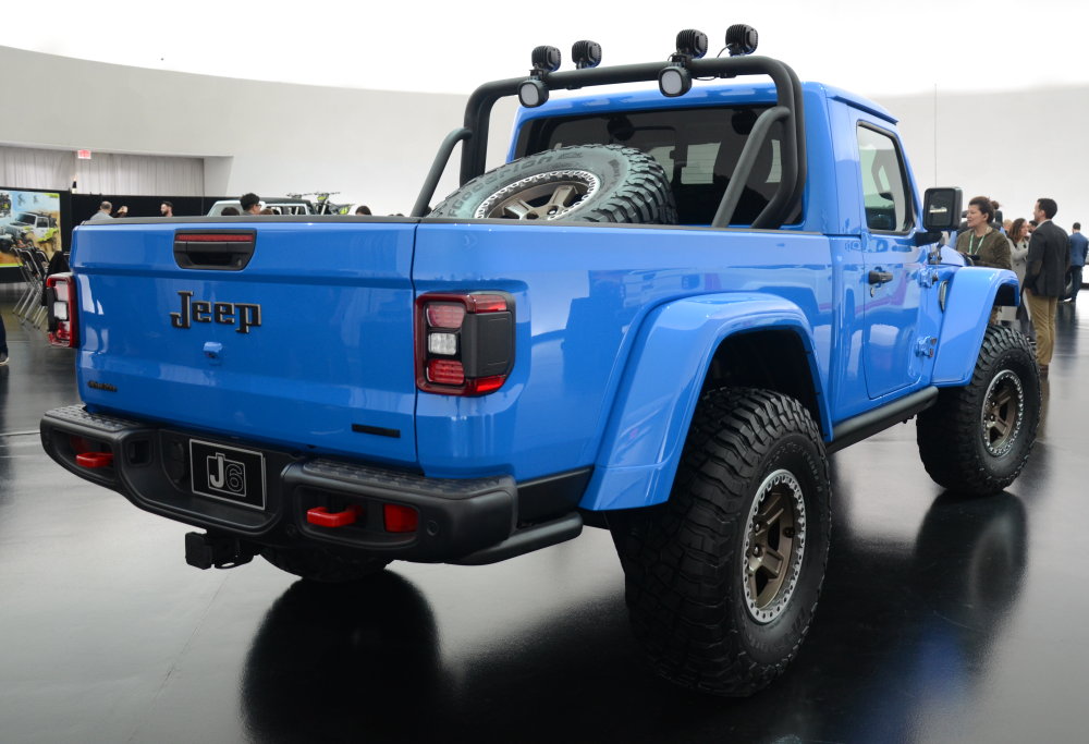 Jeep J6