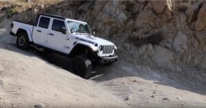 TrailRecon Wrangler vs Gladiator