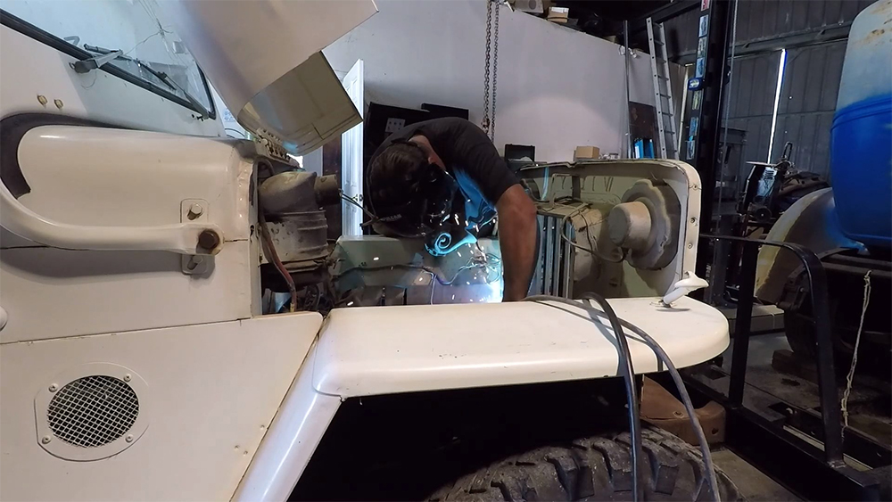 Welding a cracked subframe on a 1960 Jeep Willys CJ3-B