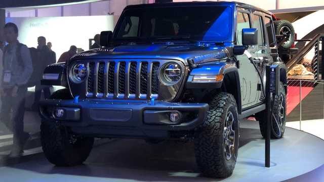 Jeep Unveils Three New Hybrid Models at CES 2020