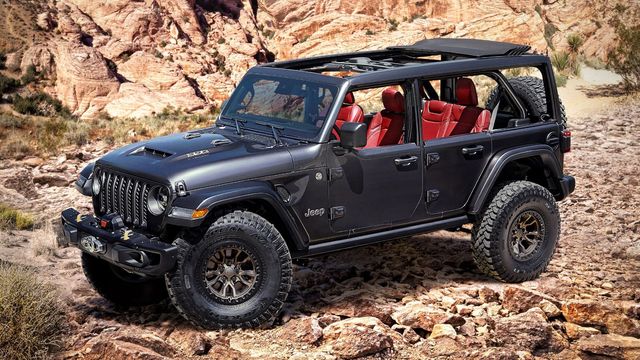 392 Wrangler Concept Is a Real Hoot to Drive