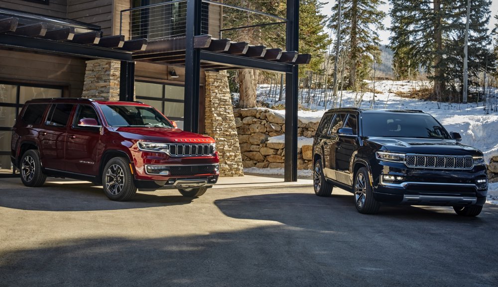 All-new 2022 Wagoneer Series II (left) and 2022 Grand Wagoneer