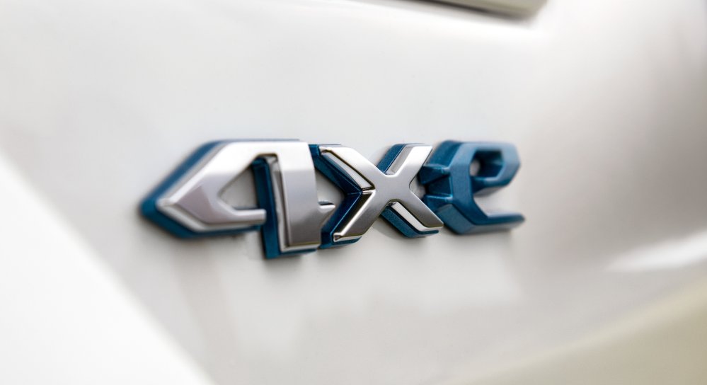 The all-new two-row 2022 Jeep Grand Cherokee 4xe