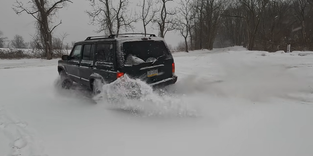 Jeep in snow