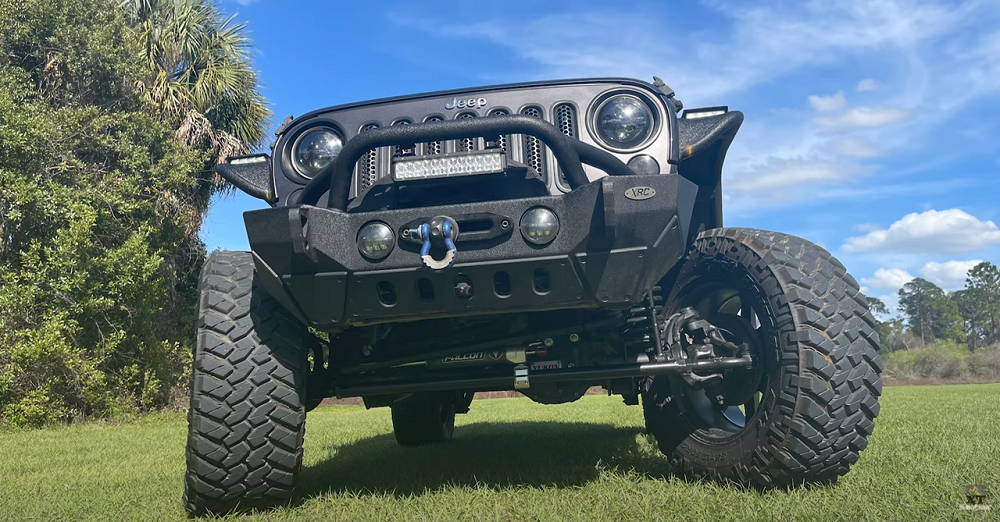Jeep Wrangler JKU Is a 'Do-it-All' Wrangler with 4-Inch Lift & 35-Inch Tires